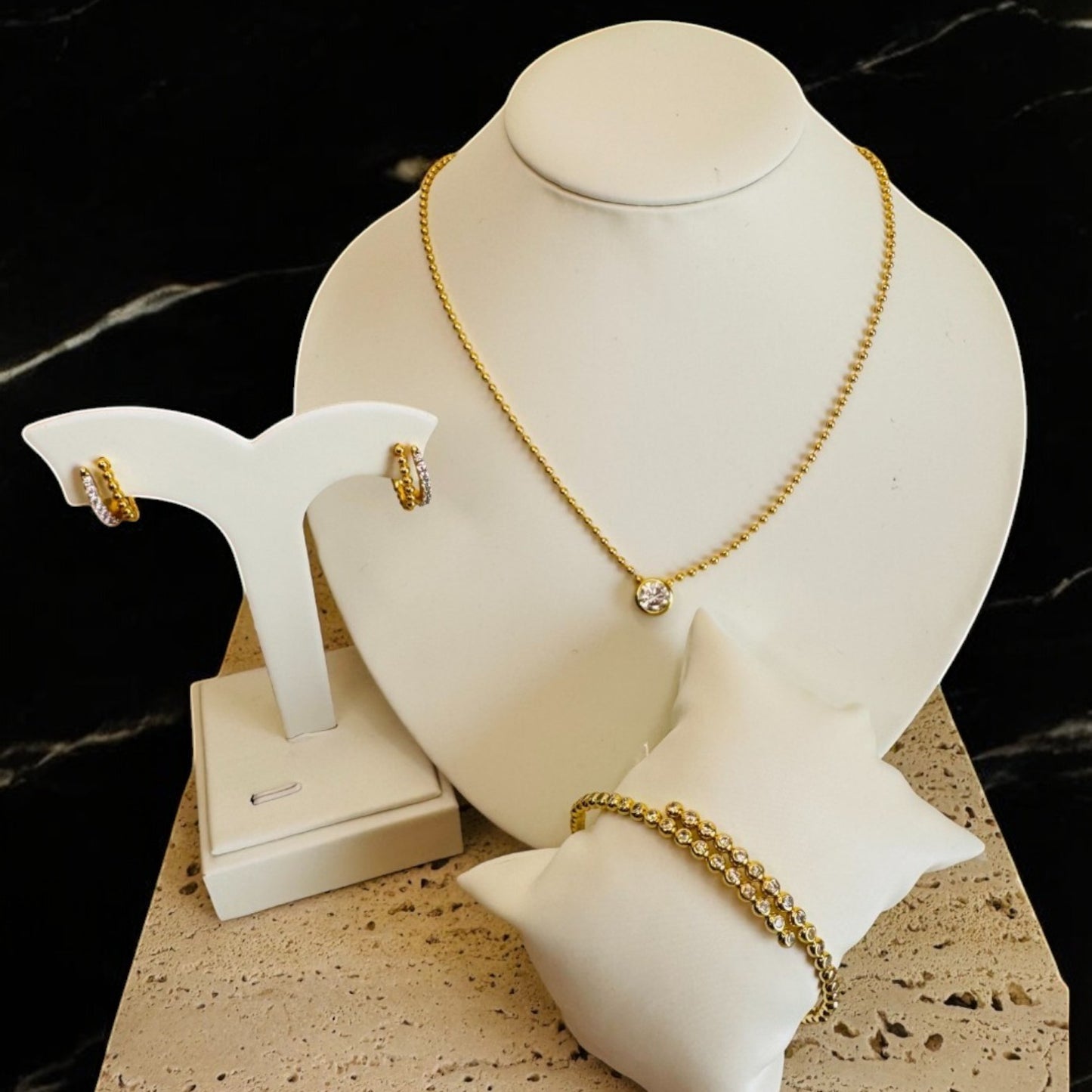 The Grava Bracelet Gift Set