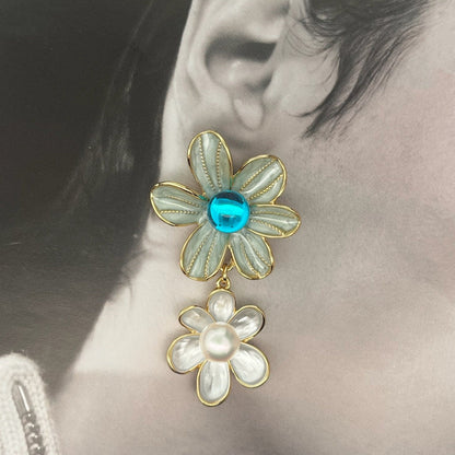 The Victoria Earrings
